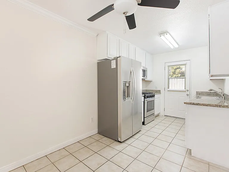 1501 S 40th St #A — Photo 7