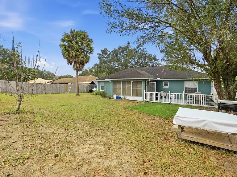7770 SW 63rd Avenue Rd — Photo 3