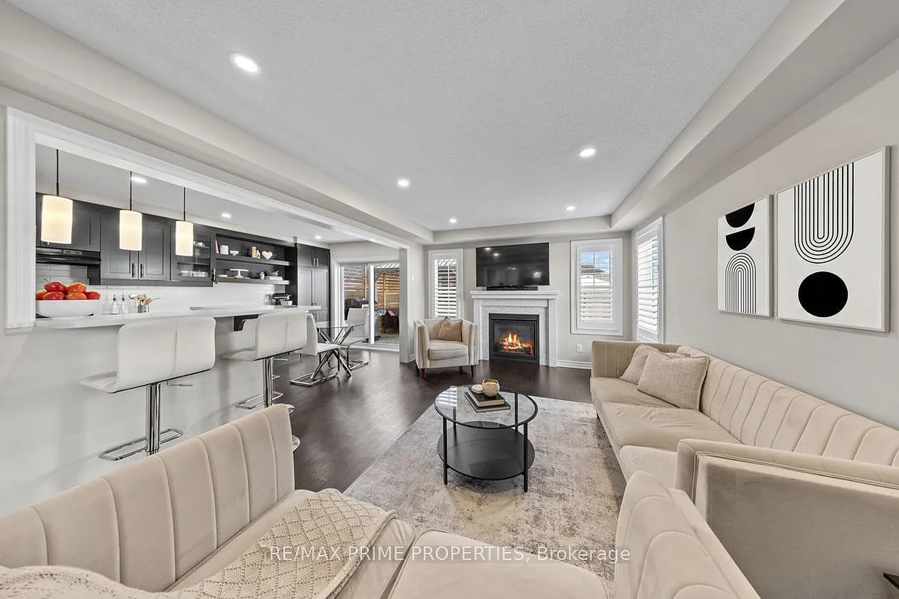 3 bed, $2,900 — Photo 4