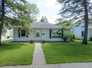 1533 5th St N, Fargo, ND 58102