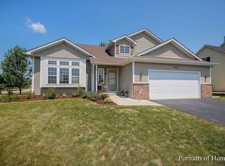 26340 W Bayberry Ct, Channahon, IL 60410