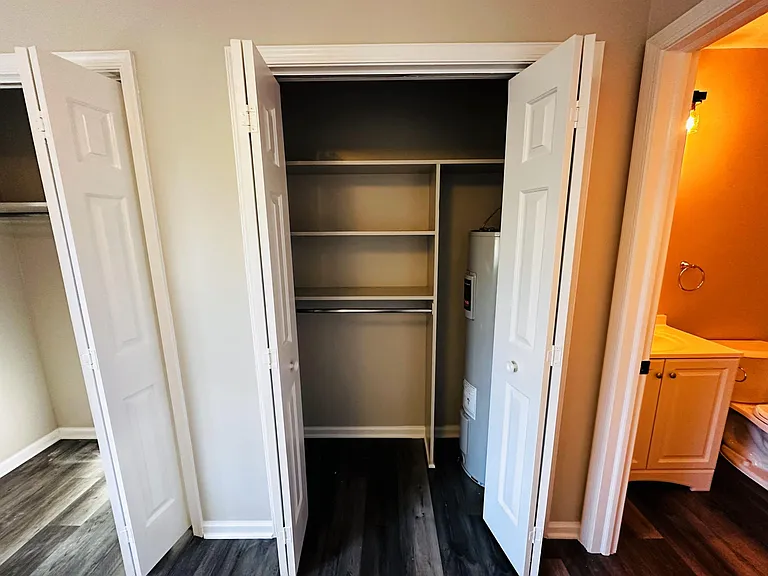 401 Woodland Cir #9 — Photo 12