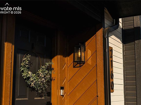 4th image of 2160 Ambleside Dr