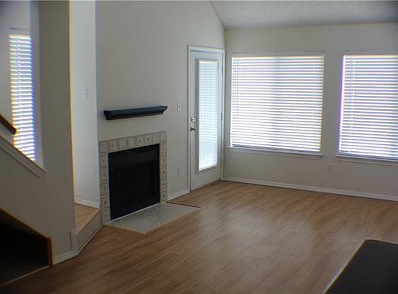 2nd image of 3117 Sondra Dr APT 206
