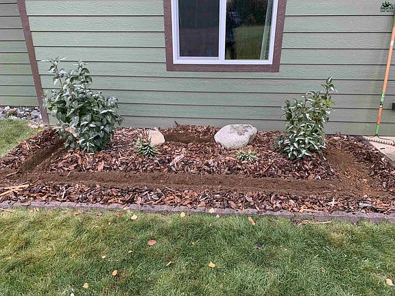 3rd image of 3206 S Bear Ct
