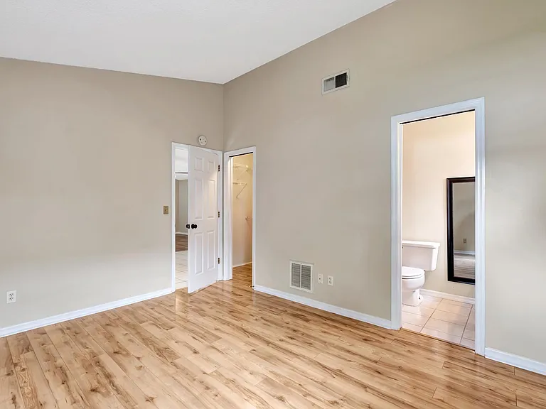 Master Bedroom & bathroom