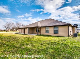 6450 Gregg Rd, Krum, TX 76249