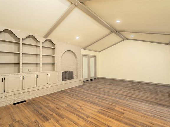 4th image of 2533 Indian Creek Ct
