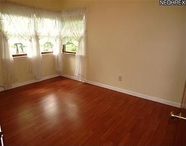 5th image of 468 Golf Dr