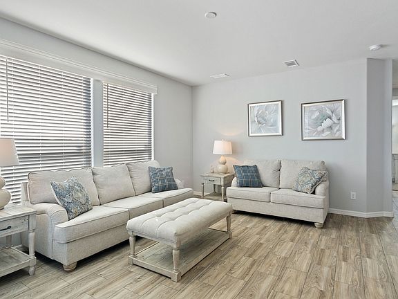 5th image of 312 E Oneil Dr #131
