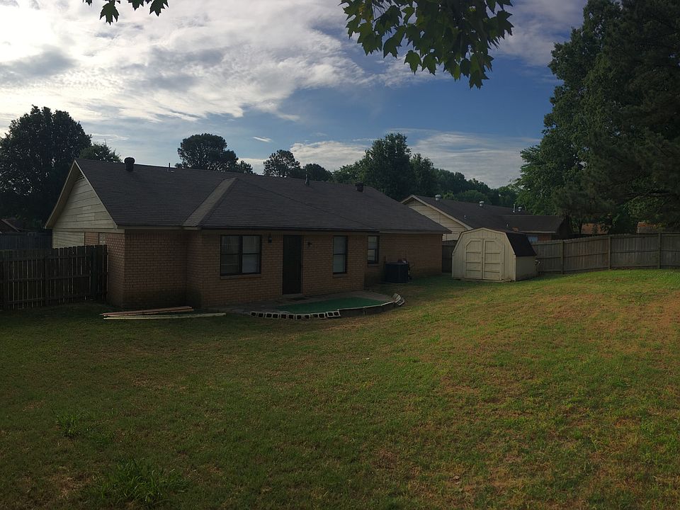 2nd image of 1411 Greenland Rd