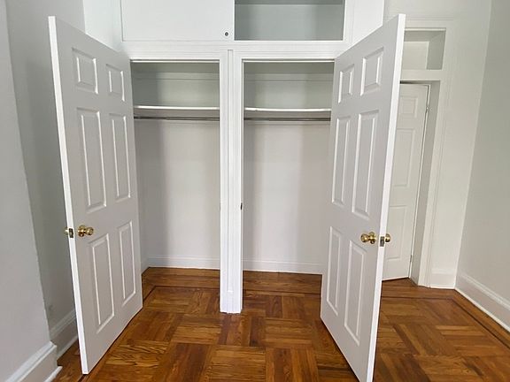 5th image of 408 W 56th St APT 2D