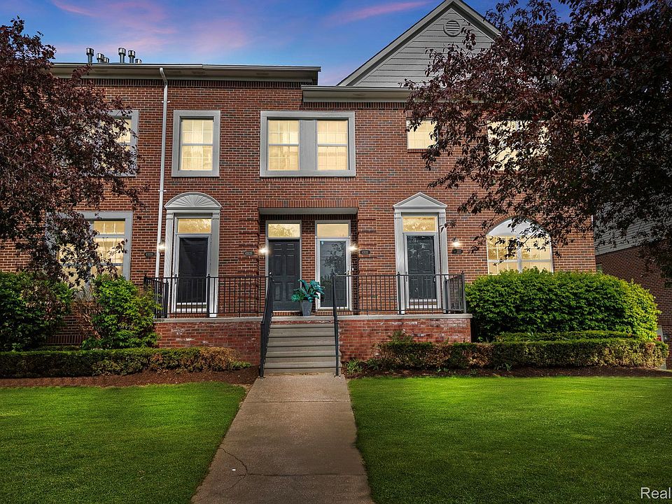 1st image of 43127 Strand Dr