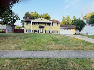 13143 Richards Dr, Strongsville, OH 44149