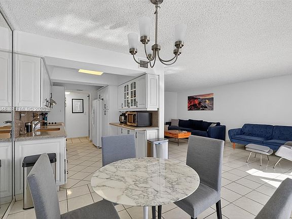 5th image of 2401 Collins Ave APT 1103
