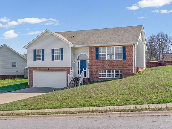 2nd image of 1657 Cedar Springs Ct