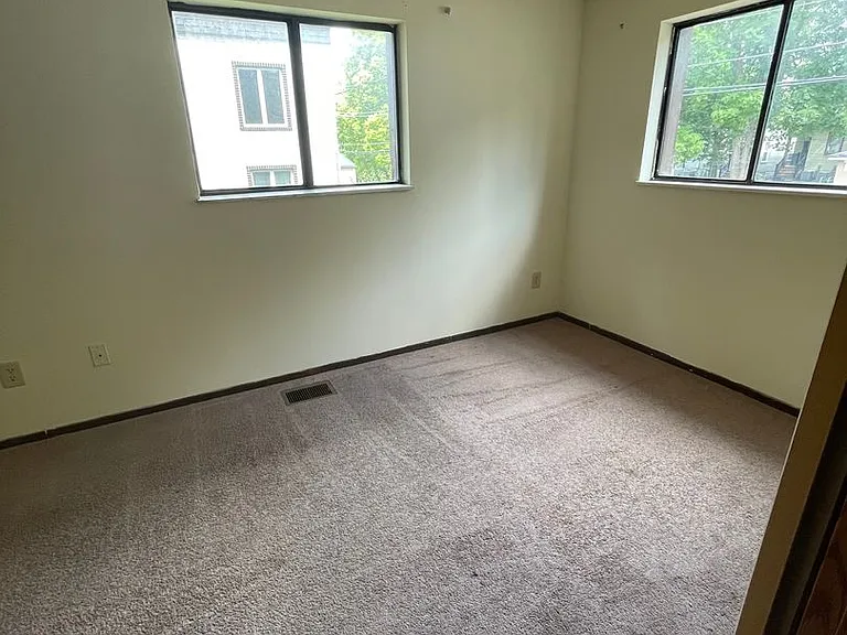64 W Northwood Ave — Photo 29
