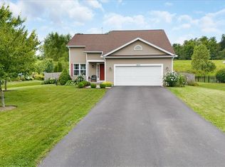 3833 Teresa Dr, Walworth, NY 14568