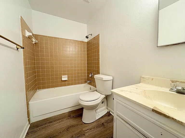 1272 High Rd — Photo 8