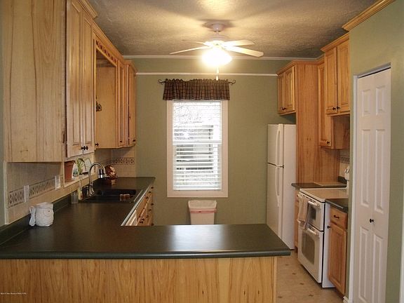 5th image of 223 E 5th Ave