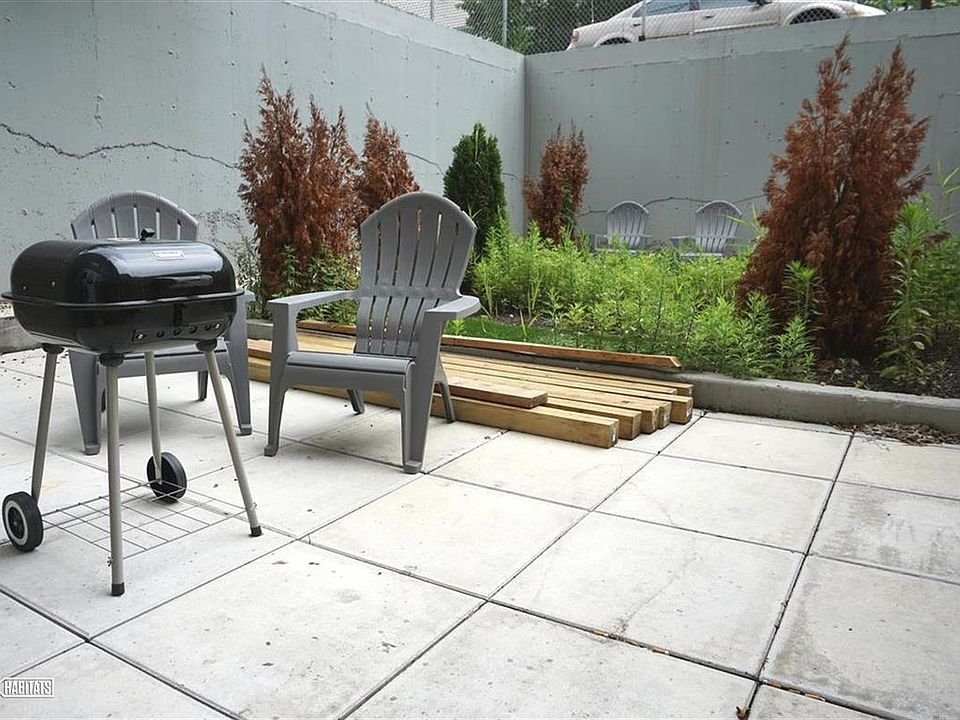 1st image of 222 E 111th St APT 1D