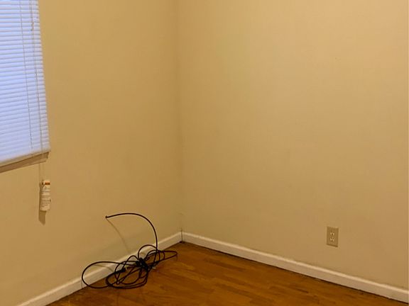 4th image of 1009 S Michigan Ave APT B