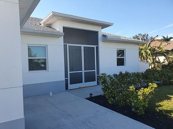 2nd image of 2146 SE 19th Ave