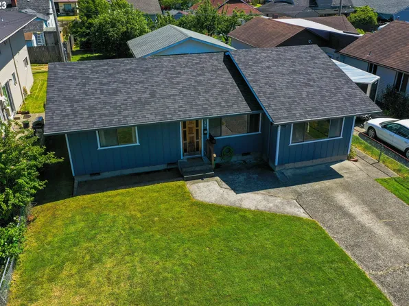 1026 Greenwood Ave, Reedsport, OR 97467