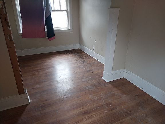 5th image of 2117 Bailey Ave APT 2