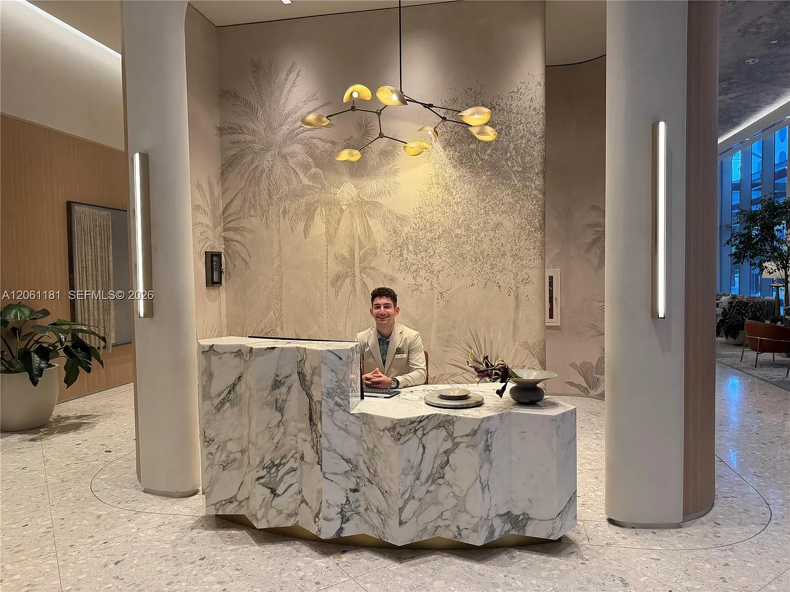 Viceroy Residences — Photo 1