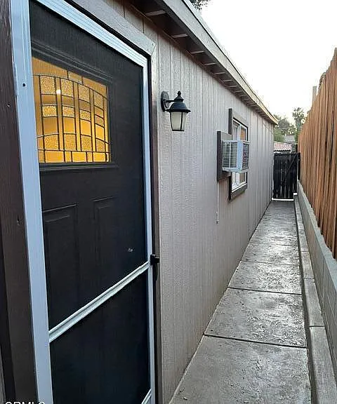 30 Valley Rd — Photo 3