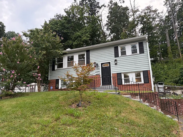13430 Pinetree Dr — Photo 1
