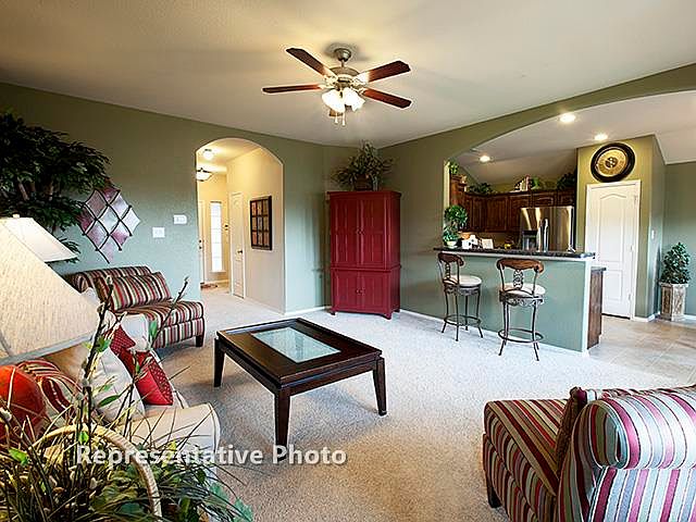 2nd image of 3905 Winter Springs Dr