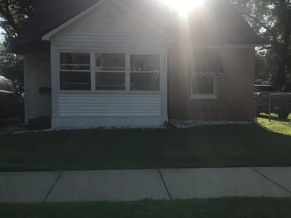 19253 Five Points St, Redford, MI 48240