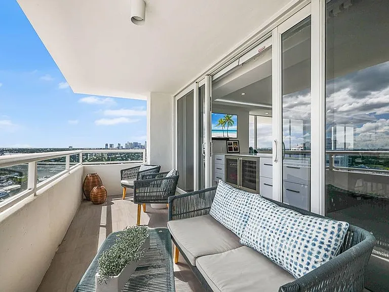 545 S Fort Lauderdale Beach Blvd #1703-1704 — Photo 18