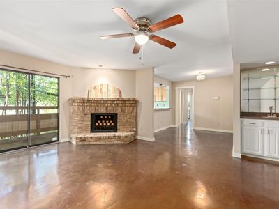 7640 W Greenway Blvd, Dallas, TX, 75209