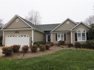 508 Cameron Pointe Ln, Belmont, NC 28012