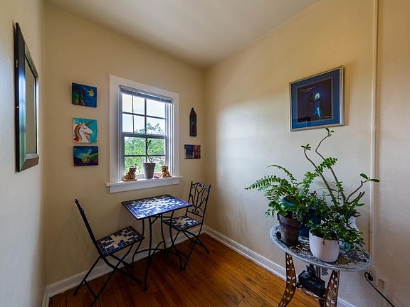4th image of 623 Park Pl #2