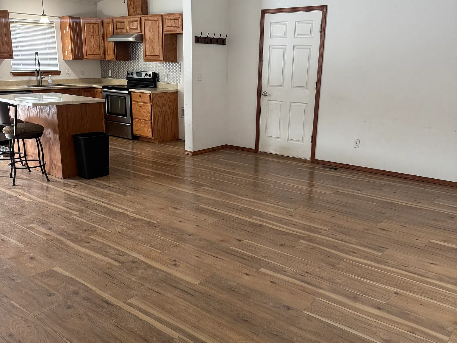 3 bed, 1400 sqft, $2,800 — Photo 4
