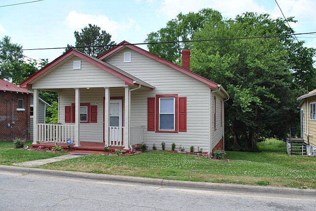 1st image of 906 Cole St