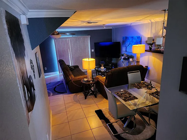 6617 Winfield Blvd #4-1 — Photo 8