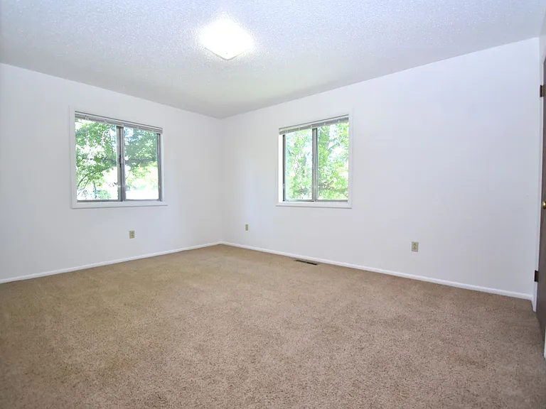 411 N 16th Ave #A — Photo 10