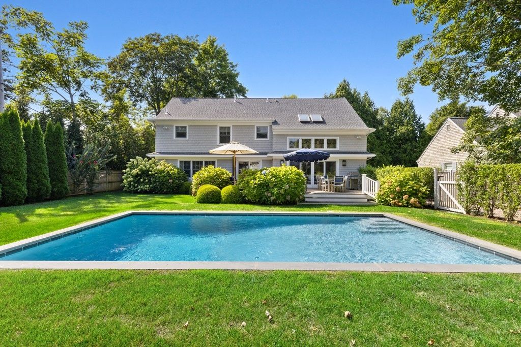  Backyard with large deck for entertaining