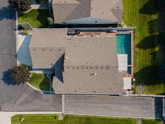 2nd image of 5030 S Stone Crest Ln