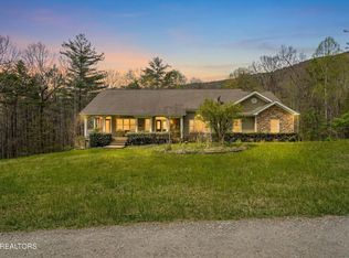 117 Cooper Rd, Tallassee, TN 37878