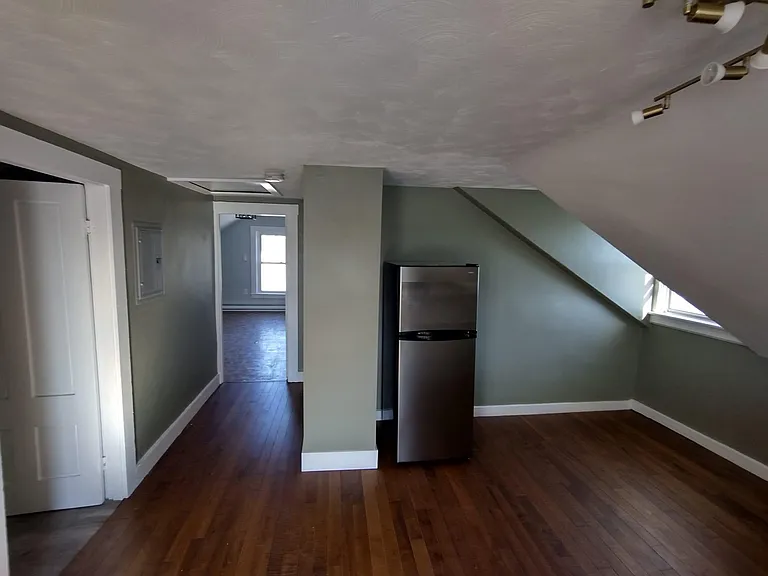 235 Pleasant St #3 — Photo 7