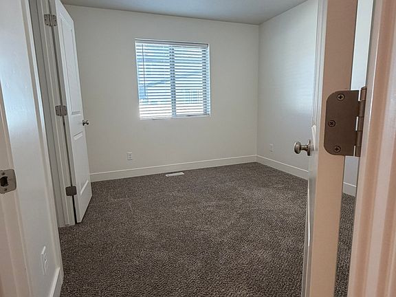 5th image of 3831 S Powderwood Ln