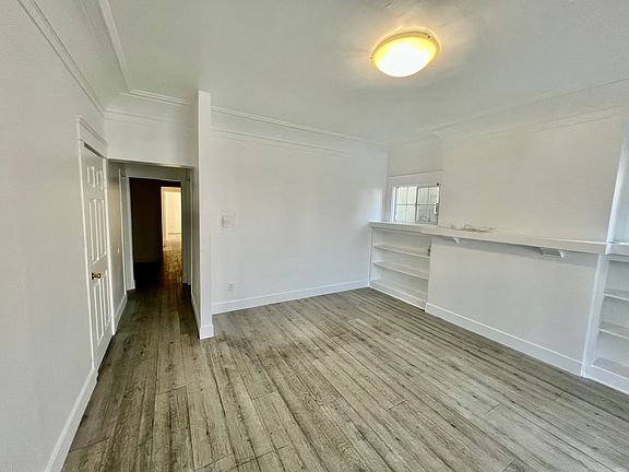 3rd image of 1853 W Adams Blvd #1853
