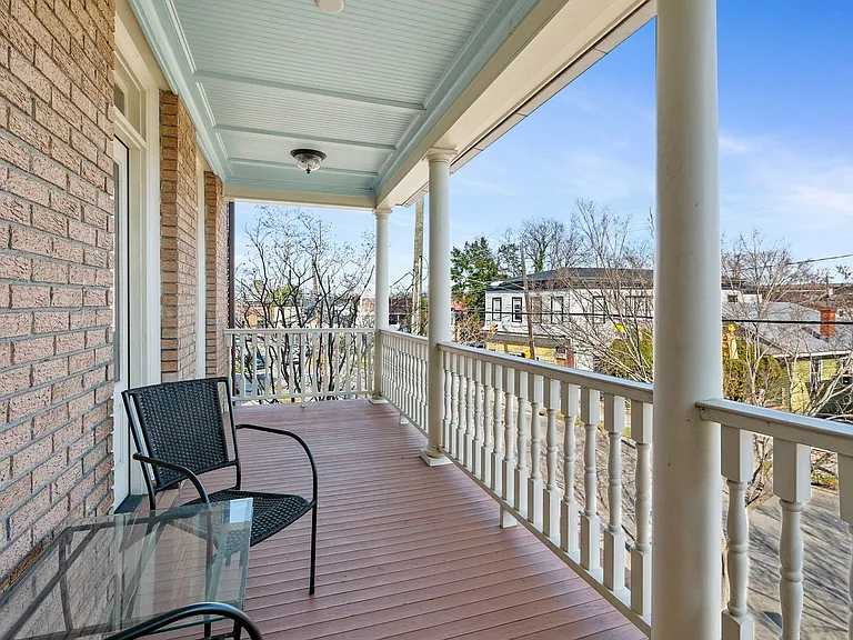 703 King St #B — Photo 4
