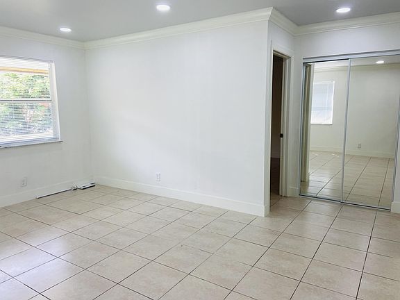 3rd image of 332 Perry Ave #3